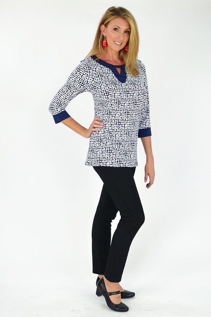 MSTYLE Port Stephens tunic displayed on a mannequin, featuring lightweight fabric, relaxed fit, and stylish design for casual wear.