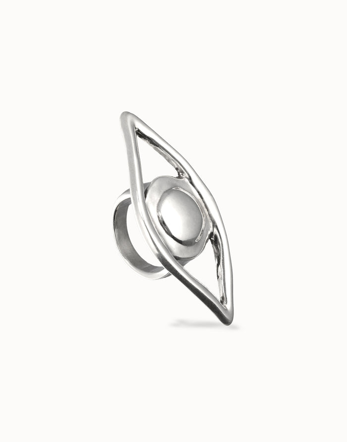 silver ring with eye