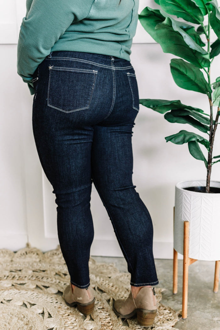 Judy Blue High Waist Dark Rinse Wash Mom Jeans