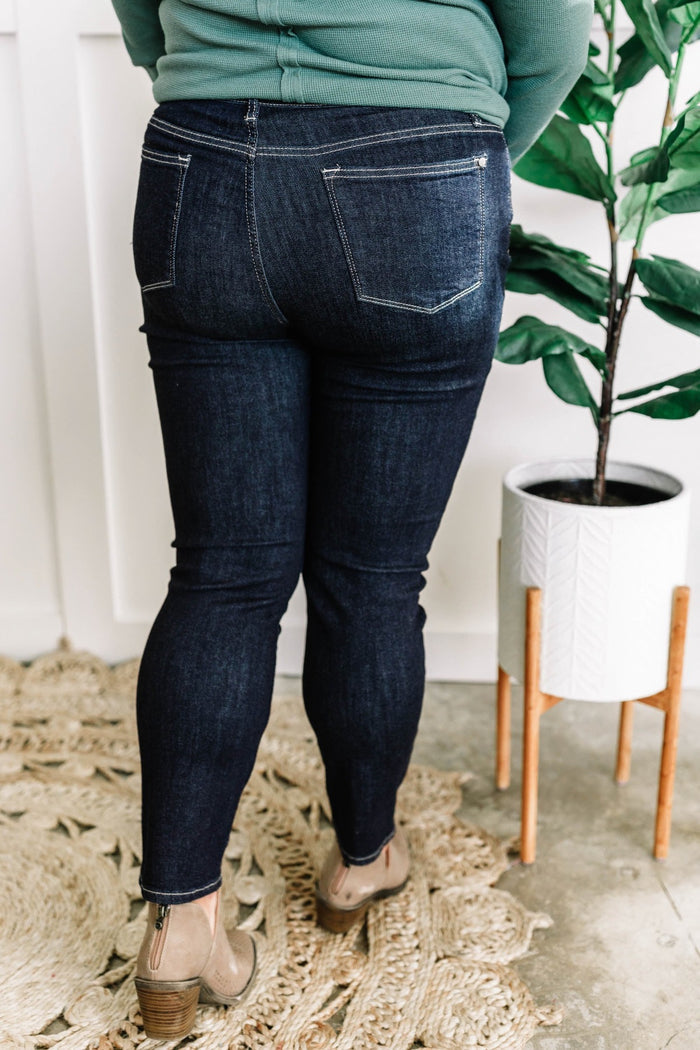 Judy Blue High Waist Dark Rinse Wash Mom Jeans