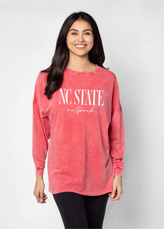 NC State Wolfpack Unisex Cardinal Oversized, slouchy Mineral wash T-Shirt with Extreme dropped shoulders, oversized sleeves and lived-in look and feel