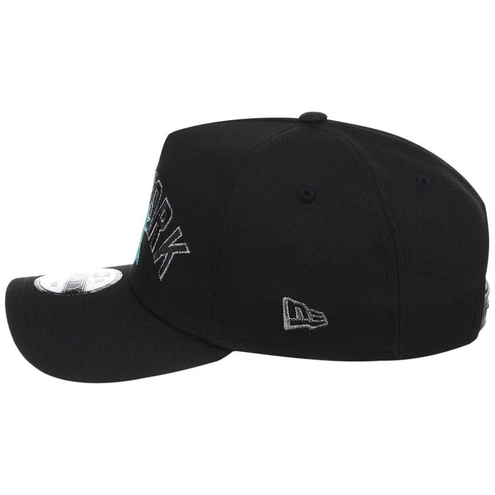 New York Yankees - New York Crown the City -  Liberty  New Era 9FORTY - Black/Black